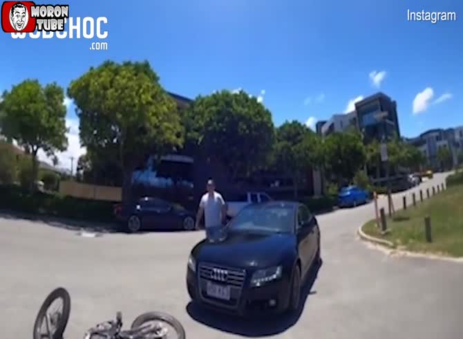Video :A businessman intentionally runs into a 12-year-old youngster on an electric bike